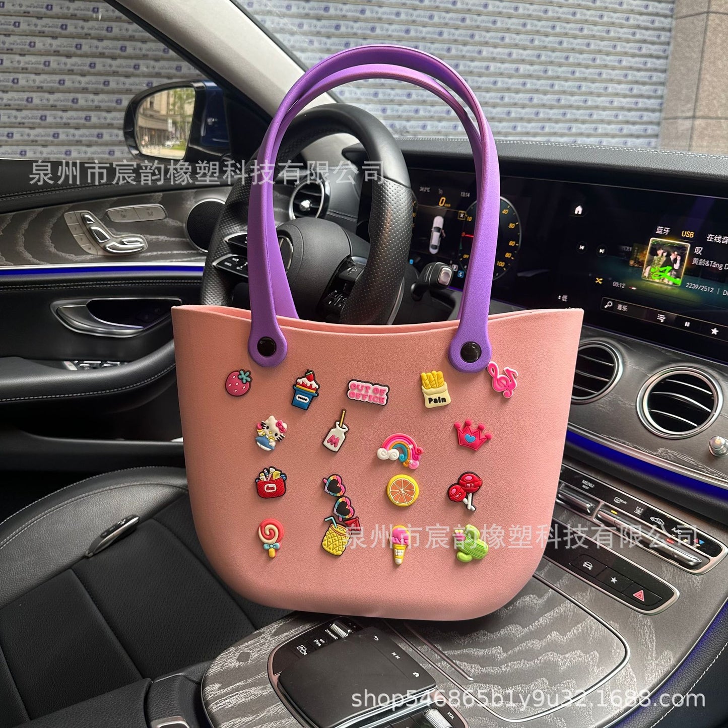 Cute Tote Cartoon Badge Women's Handbag Suitable for Beach Hole Rubber Basket