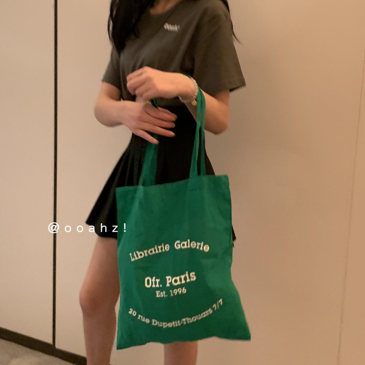 Paris Bookstore Style Letter Tote Bag Simple French Design Everyday Joker Practical Shoulder Bag