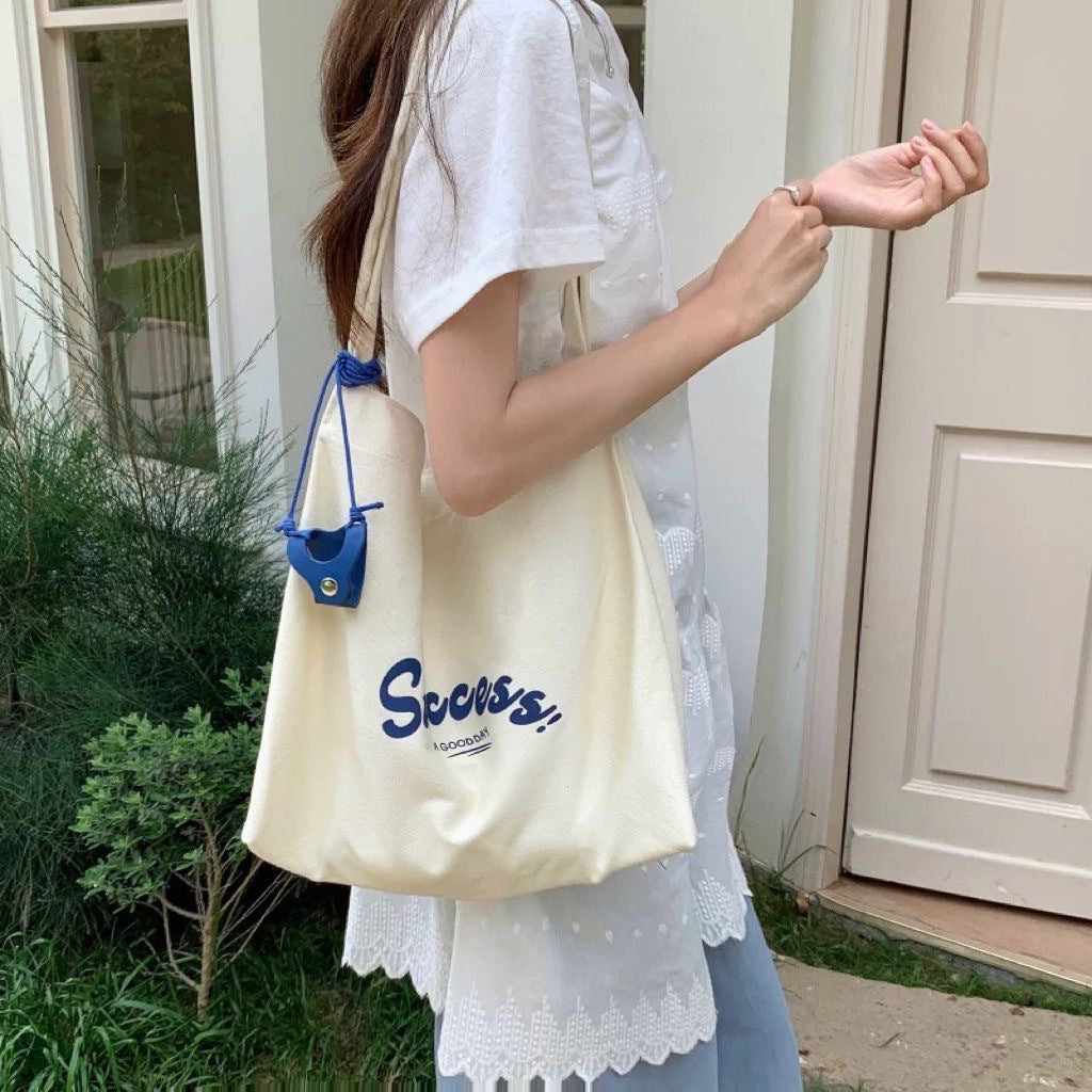 2026 New High-Style Minimalist Canvas Tote Bag with Letter Print, Large Capacity for Daily Commute and Student Use