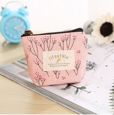 Cute Polar Bear Print Canvas Coin Purse for Women, Stylish Everyday Key and Card Holder with Zipper Closure