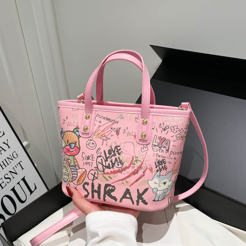 New Cartoon Bear Graffiti Large-Capacity Bucket Bag Fashion Casual Portable Tote Bag Everyday Joker Trendy Item