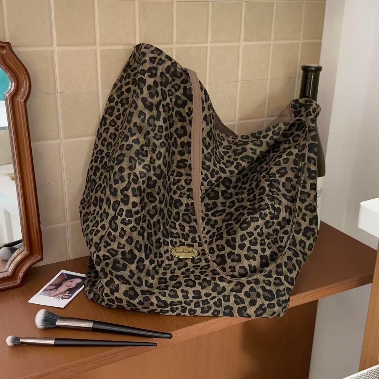 Leopard Print Women's Tote Large Capacity Casual Shoulder Bag Daily Commuter's All-Matching Fashion Handbag