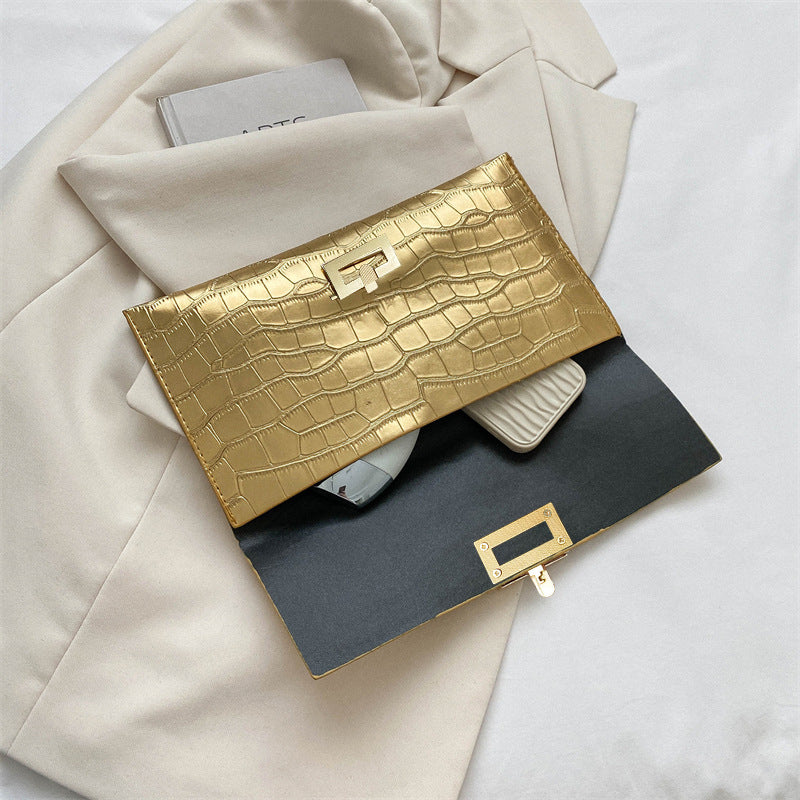 Elegant Crocodile Texture Clutch Bag for Women, Fashionable Envelope Design with Gold Buckle, Perfect for Daily Use and Casual Outings