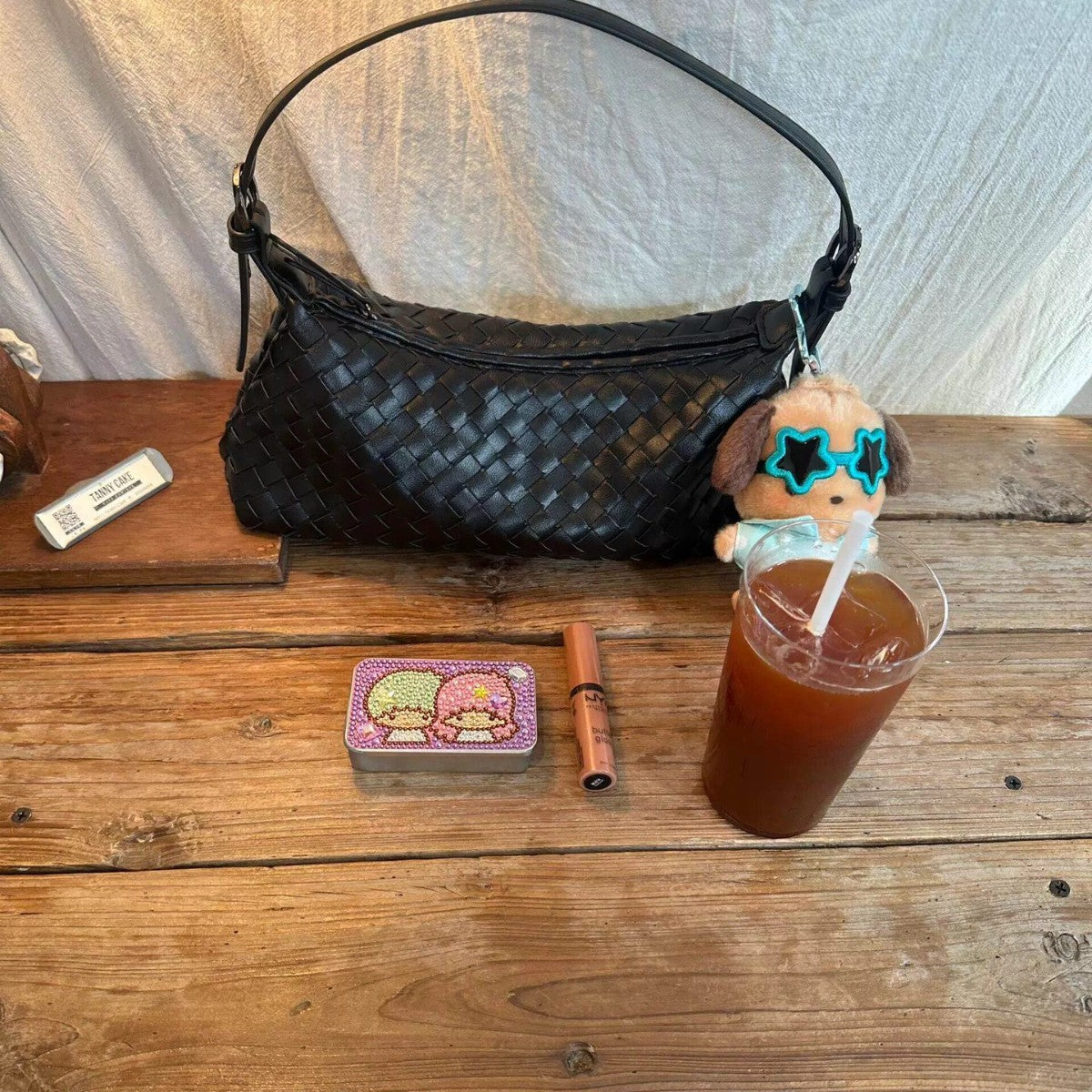 Handcrafted Soft Leather Woven Crossbody Bag for Women, Urban Minimalist Style, Perfect for Daily Commute and Casual Outfits