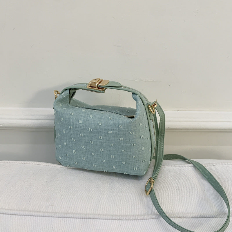 Handbag Women's Beautiful New Summer Simplicity Fashion National Style Light Luxury Temperament Advanced Texture Messenger Bag