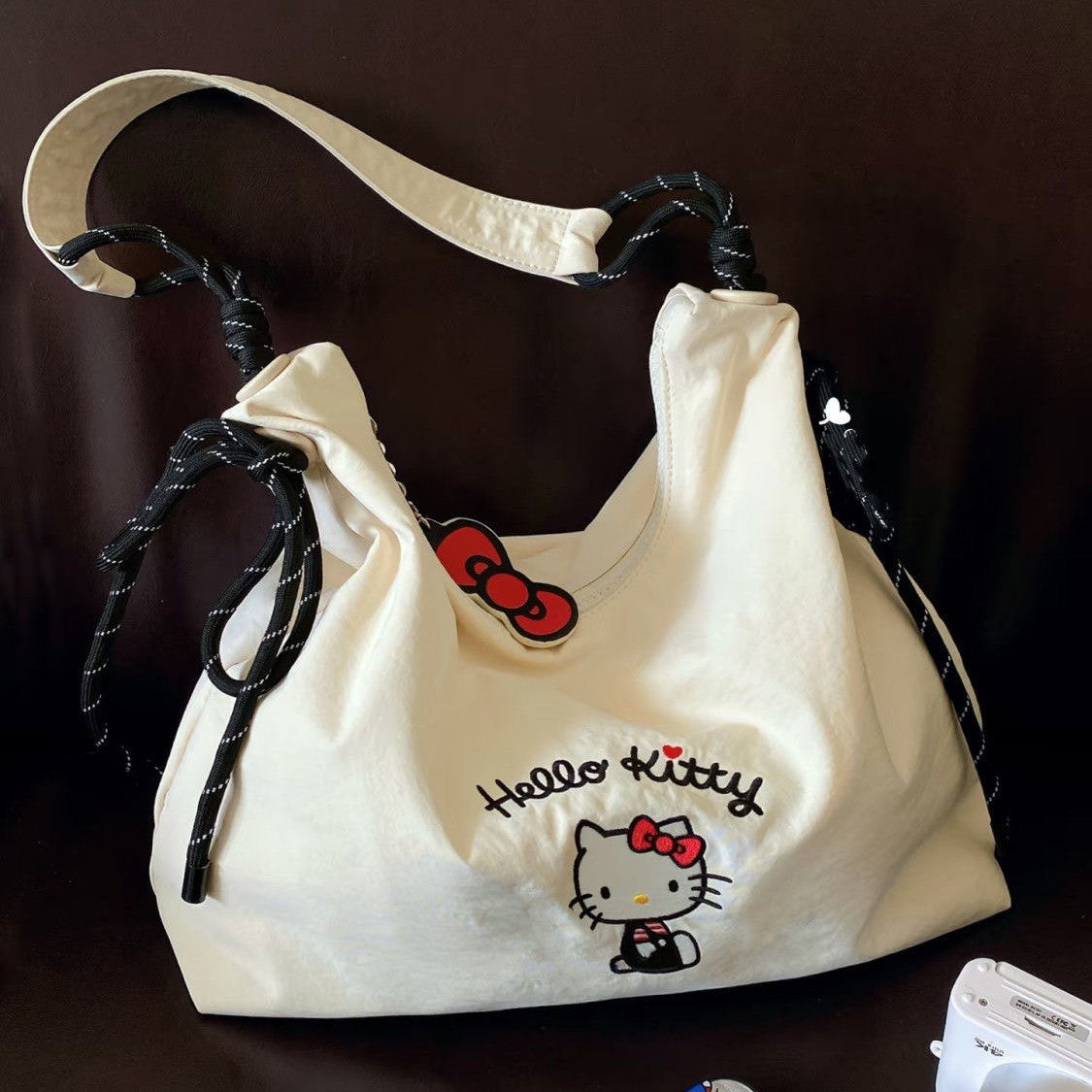 Hello Kitty Canvas Tote Bag 2025 New Summer Cute Embroidery Large Capacity Daily Commute Shoulder Bag