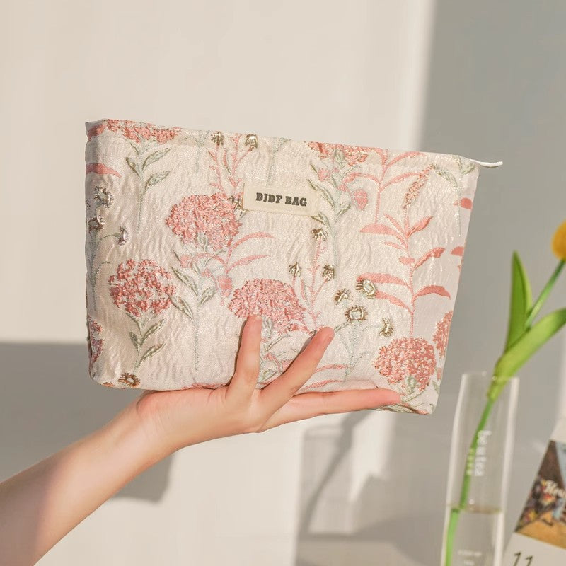 Cream Style Embroidered Flower Women's Cosmetic Bag Large Capacity Zipper Design Daily Portable Hand Buggy Bag
