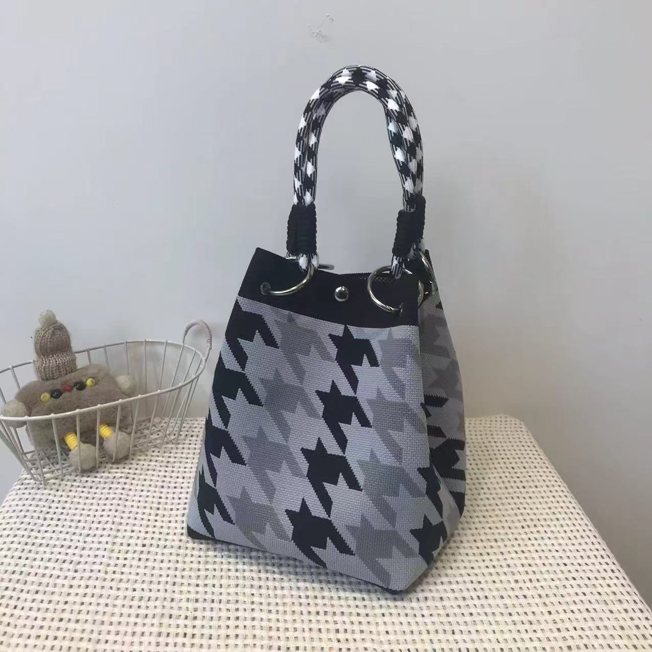 Black and White Rhombus Knitted Tote Bag Women's Casual Versatile Large Capacity Messenger Bag Handbag