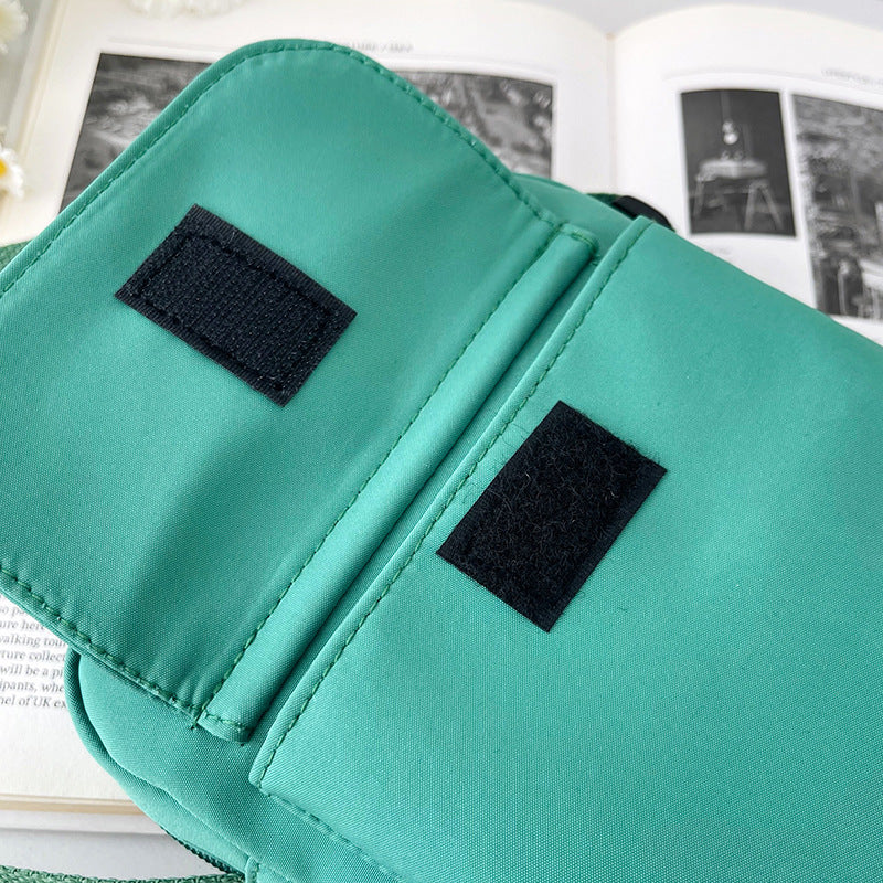 Cute Nylon Crossbody Bag for Women, Minimalist Japanese Style with Zipper Pocket and Adjustable Strap, Perfect for Daily Use and Student Fashion