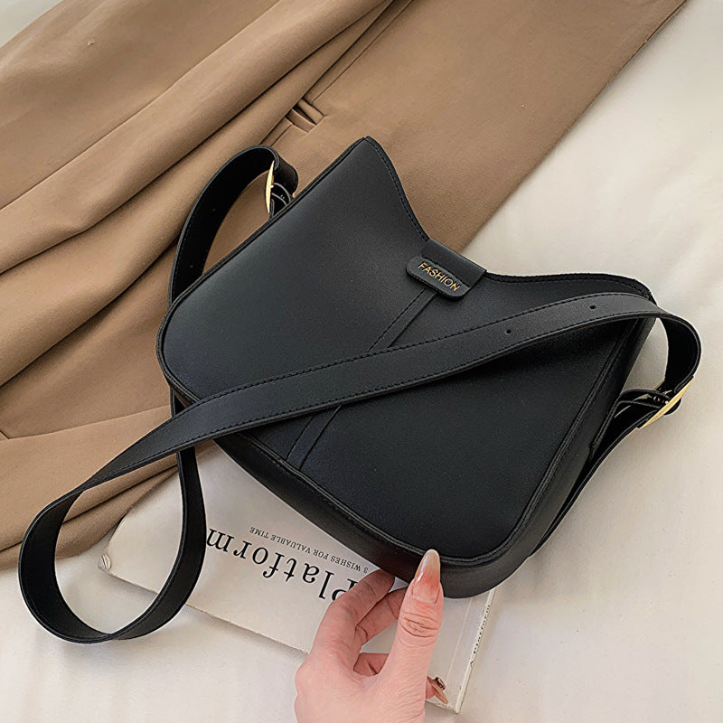 Chic Korean-Style Crossbody Bag with Soft PU Leather and Vintage Stitching Design for Daily Fashion