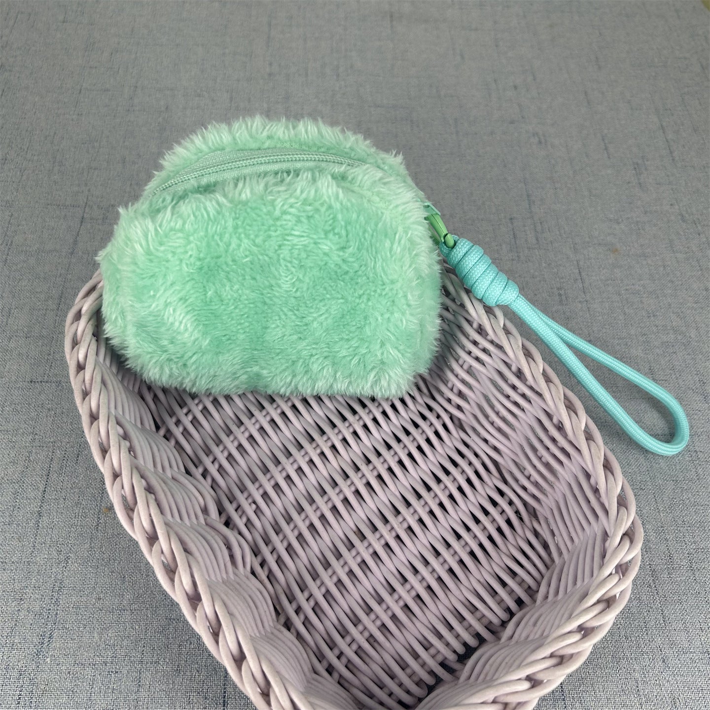 Cute Furry Coin Purse for Kids - Portable Hair Accessories Storage Bag with Zipper and Wrist Strap