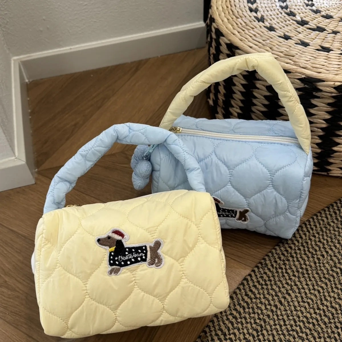 Cute Puppy Embroidered Quilted Handbag Zipper Closure Daily Portable Fashion Wash Bag