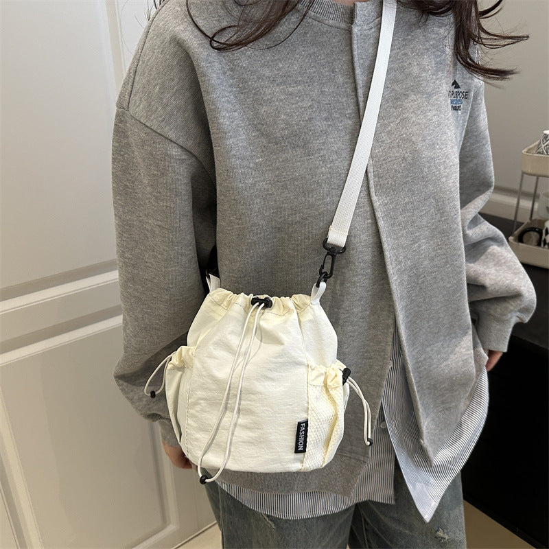 Japanese Style Drawstring Bucket Bag Outdoor Sports and Casual Fashion All-Match Nylon Messenger Bag