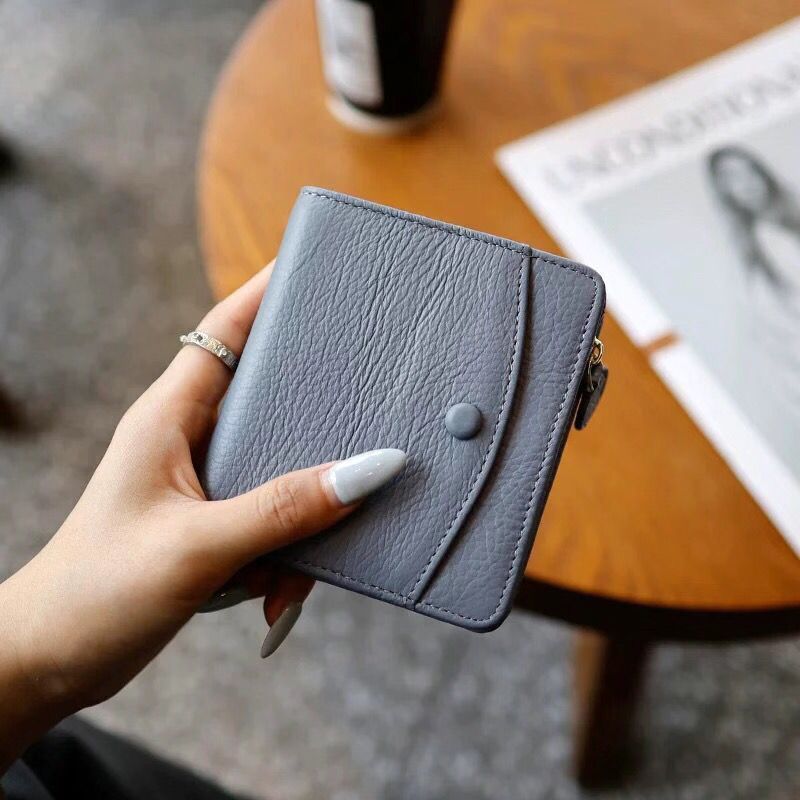 Compact Wallet for Women with Zipper Card Holder, Multi-Card Slots, ID & Cash Organizer, Urban Minimalist Design