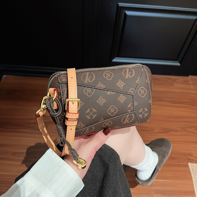 New Letter Printing Fashion Messenger Bag Women's Urban Simple Style Zipper Design Practical Inner Bag Commuter's All-Matching Shoulder Bag