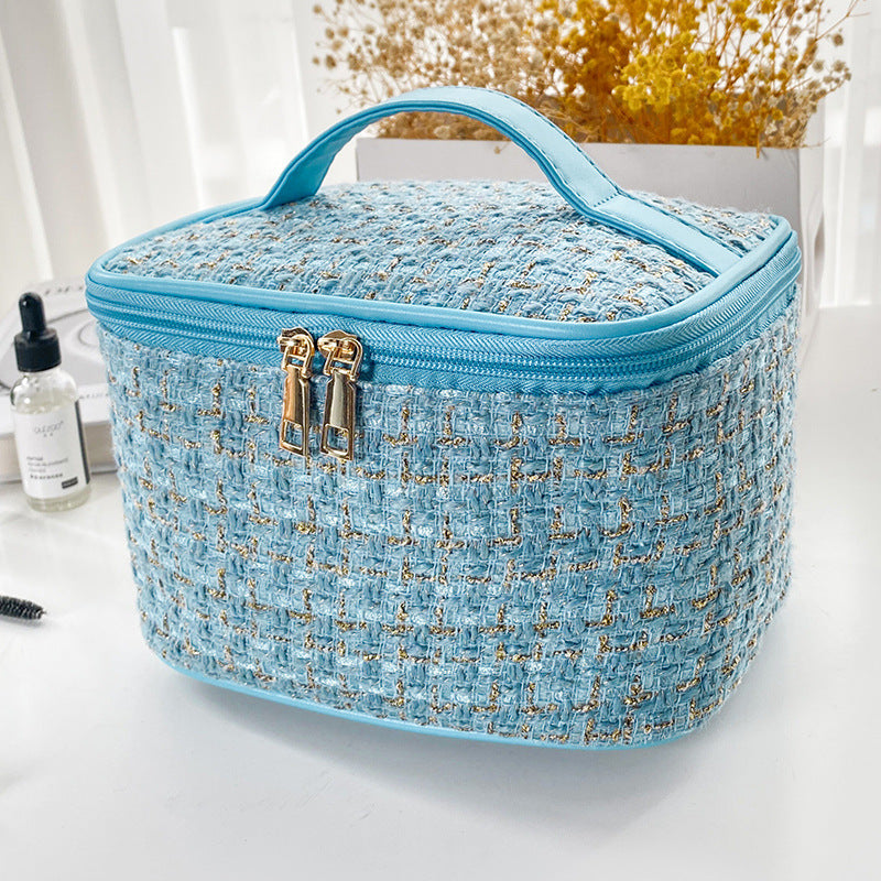 Chic Tweed Cosmetic Bag with Zipper Closure - Large Capacity Portable Makeup Organizer for Travel and Daily Use