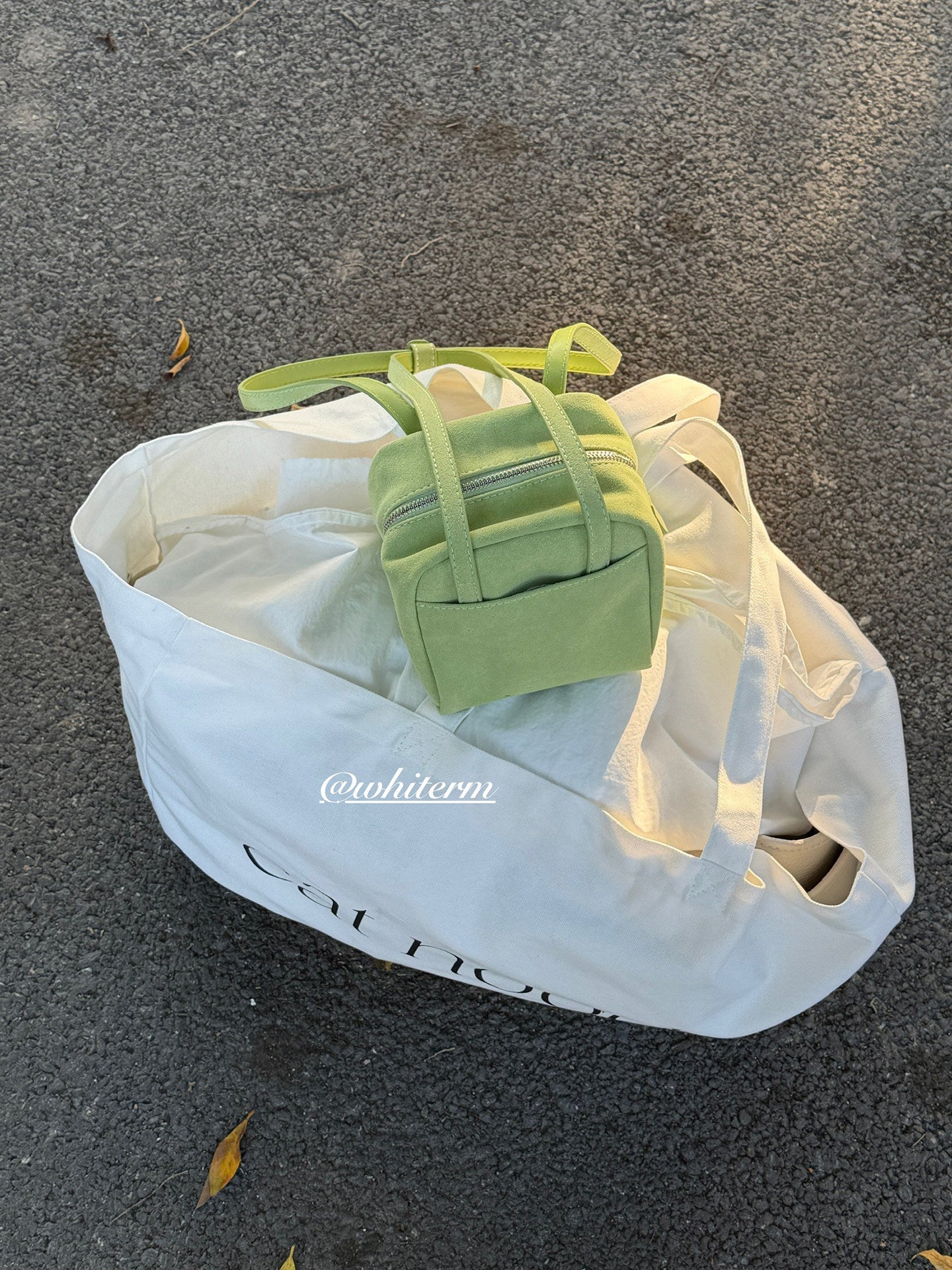 Korean Style Spring New Arrival Minimalist Shoulder Bag Women's Casual Box Shape Crossbody Handbag with Zipper Closure