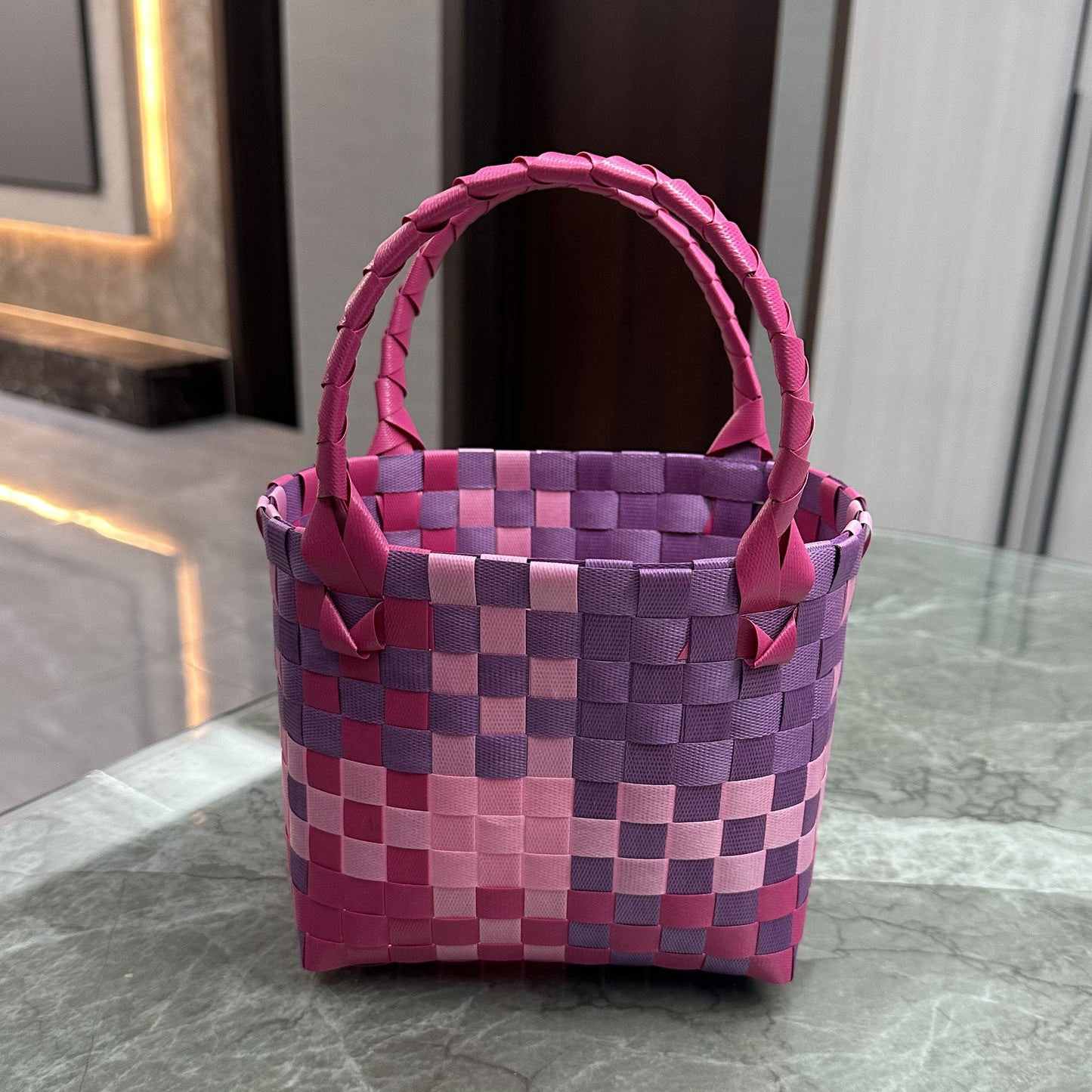 Handwoven Checkerboard Tote Bag for Women, Fashionable Beach & Daily Use, Soft PVC Material with Open Top and Inner Pockets
