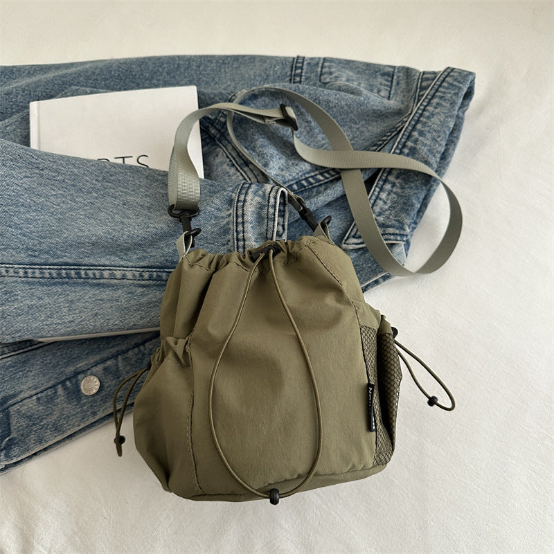 Japanese Style Drawstring Bucket Bag Outdoor Sports and Casual Fashion All-Match Nylon Messenger Bag