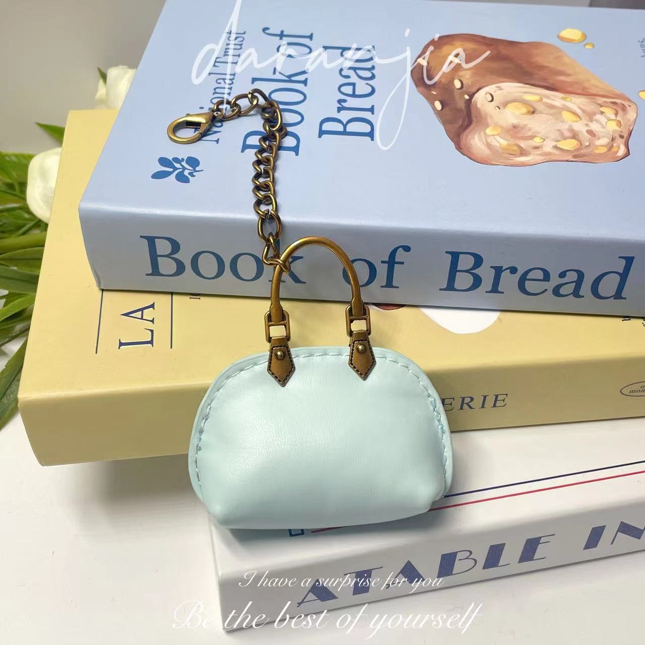 New Mini Small Bag Exquisite Handbag Pendant High-Grade Chain Little Shell Bag Keychain Exquisite Small Bag Ornaments