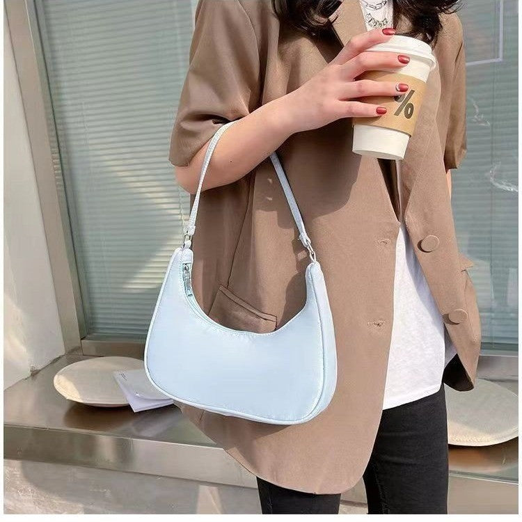 Korean Style PU Crossbody Bag 2024 New Trendy Moon Shape Shoulder Bag Lightweight Casual Everyday Women's Handbag