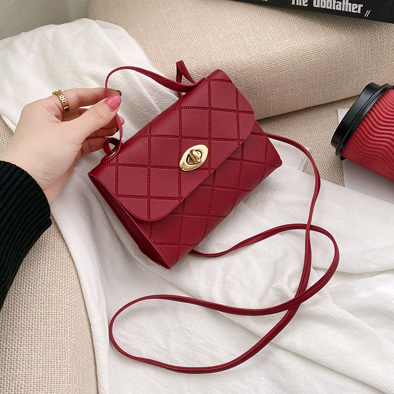 Chic Quilted Mini Crossbody Bag with Gold Clasp for Everyday Fashion