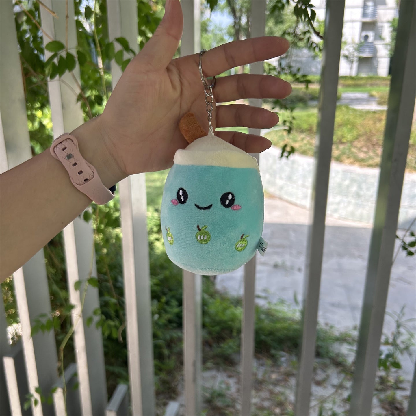 Handbag Pendant Cute Cartoon Bubble Tea Plush Pendant Smiley Strawberry Design Suitable for Bag Matching