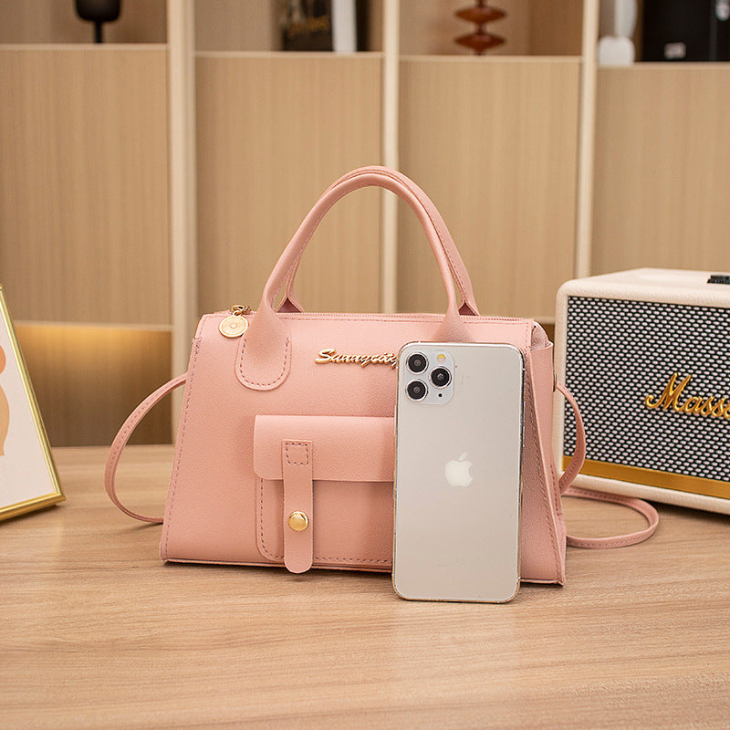 2025 New Korean Style Elegant Minimalist Crossbody Bag with Zipper Closure and Camera Pocket for Daily Use