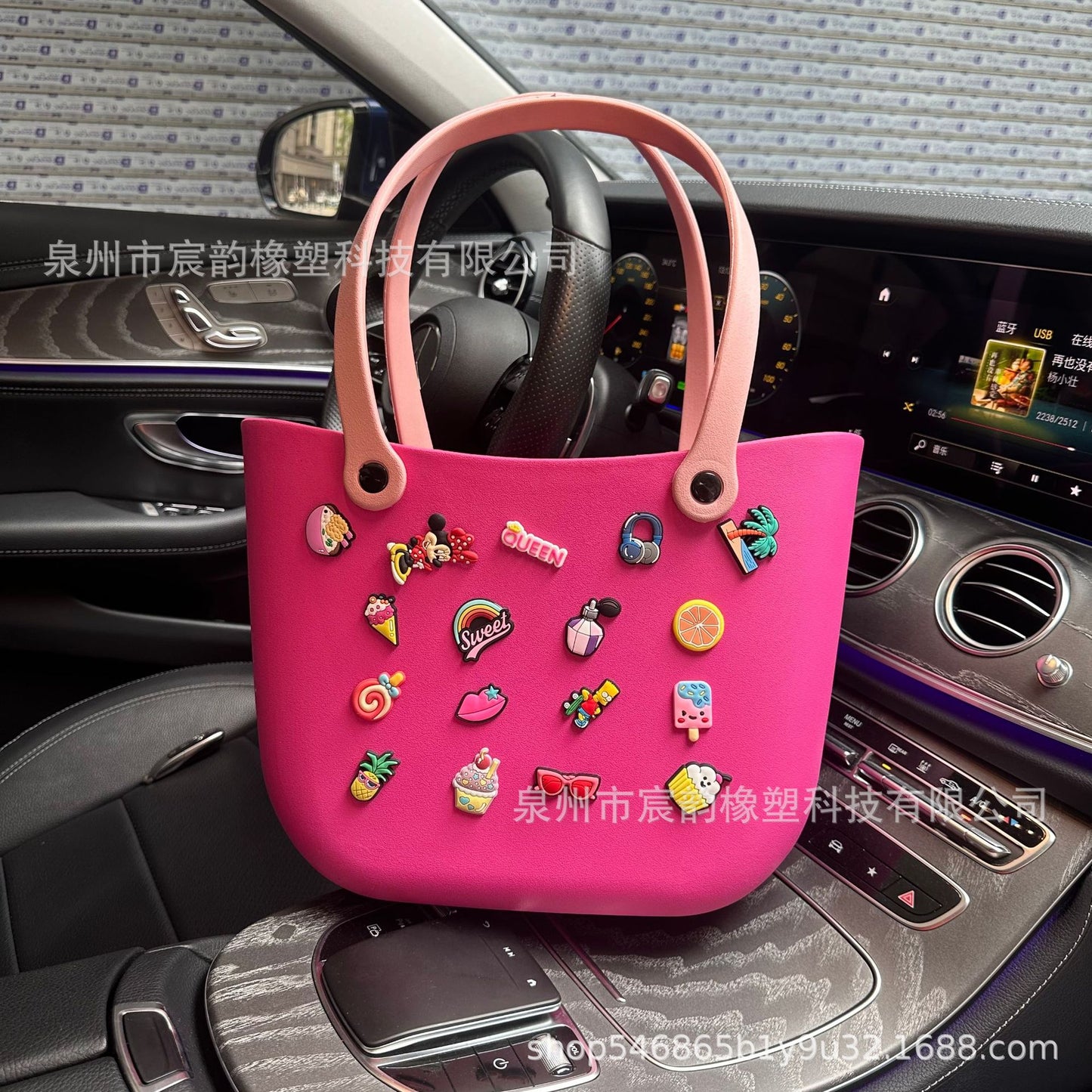 Cute Tote Cartoon Badge Women's Handbag Suitable for Beach Hole Rubber Basket