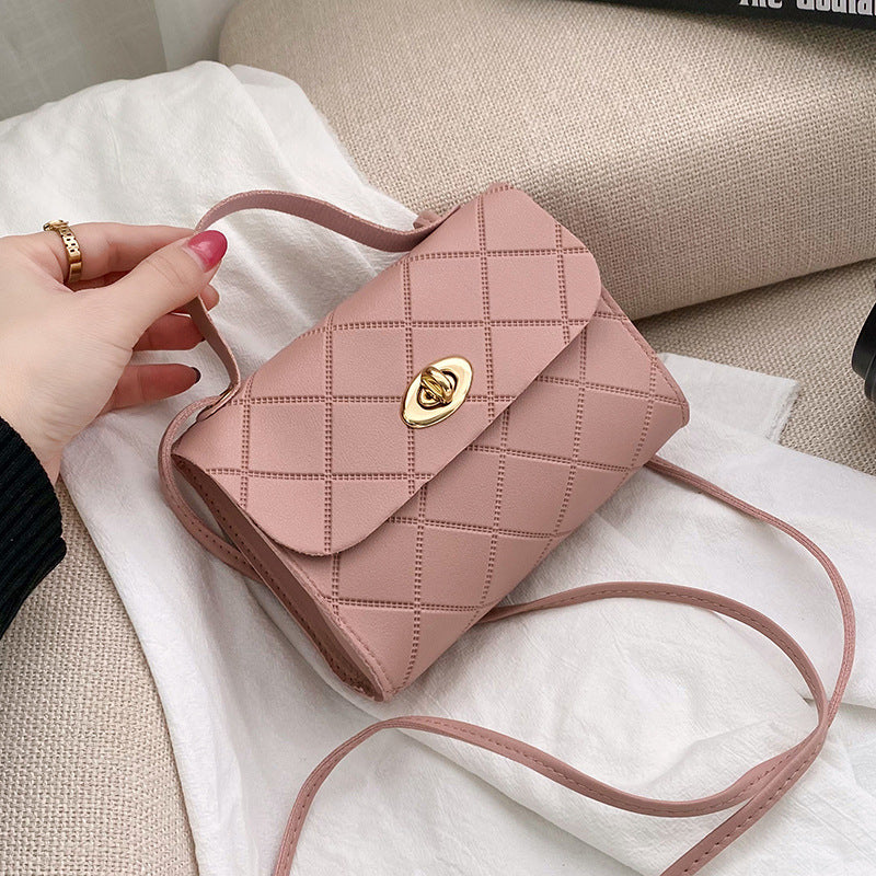 Chic Quilted Mini Crossbody Bag with Gold Clasp for Everyday Fashion