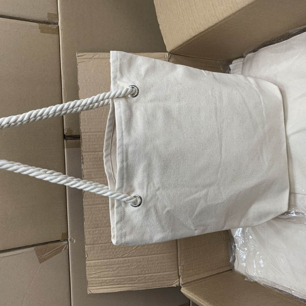 Stylish Canvas Tote Bag with Pom-Pom Details, Foldable Shopping Bag for Everyday Use