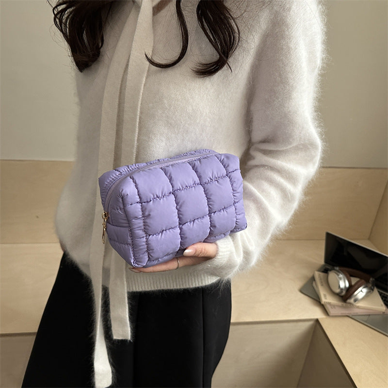 Fashion Simple Cosmetic Bag Women's New Korean Style Casual Western Style Versatile Pleated Clutch