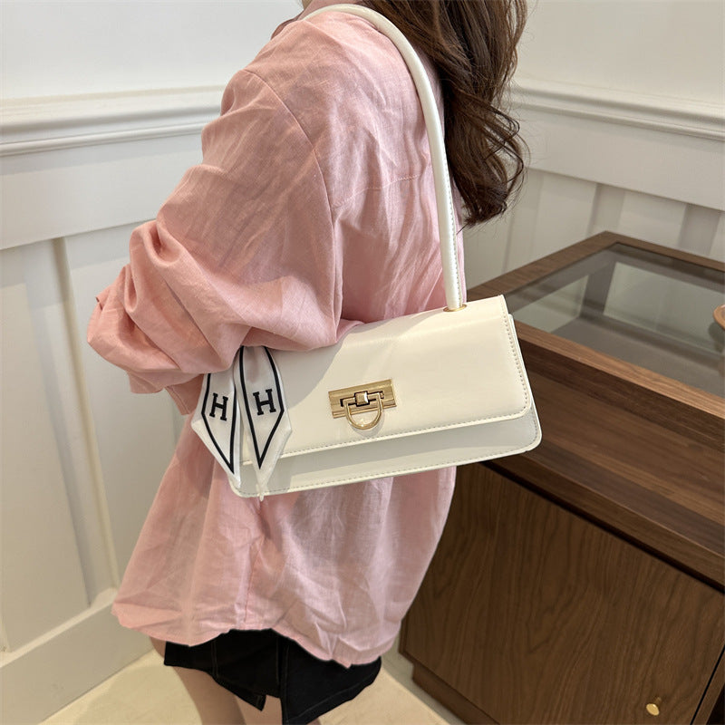 New Retro Fashion Small Square Bag Women's Shoulder Bag Elegant Silk Scarf Decoration Lock Design Everyday Joker