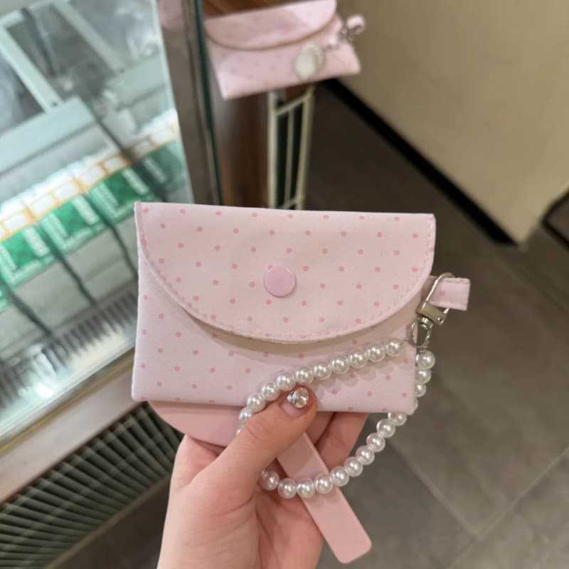 Cute Star Pattern Mini Wallet with Button Closure for Daily Use and Stylish Accessory Storage