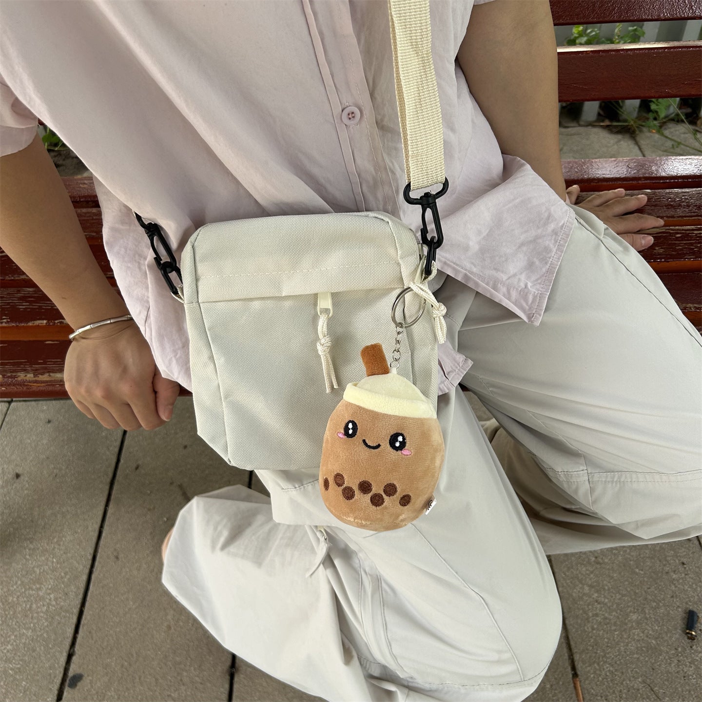 Handbag Pendant Cute Cartoon Bubble Tea Plush Pendant Smiley Strawberry Design Suitable for Bag Matching
