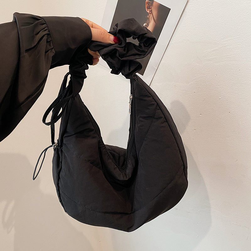 Dumpling Bag Women's Casual New Simple and Lightweight Large Capacity Student Class Commuter's All-Matching Shoulder Messenger Bag