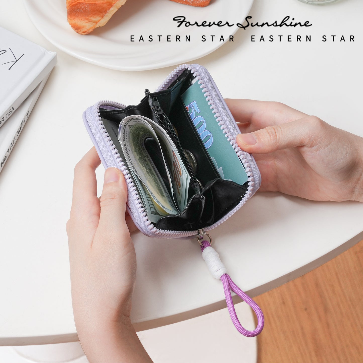 Women's Wallet Cute Cat Pattern Short Card Holder with Bends and Hitches Lanyard Women's Simple Daily Coin Purse
