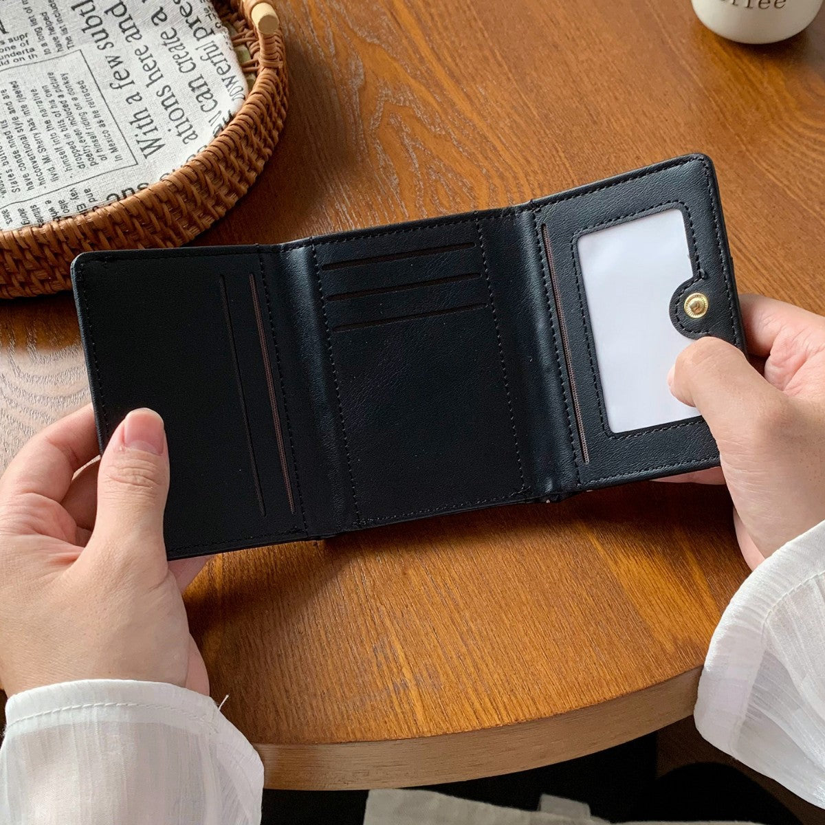 Good-looking Floral Bow Women's Three-Fold Wallet, Simple Fashion Light Portable Card Holder Purse