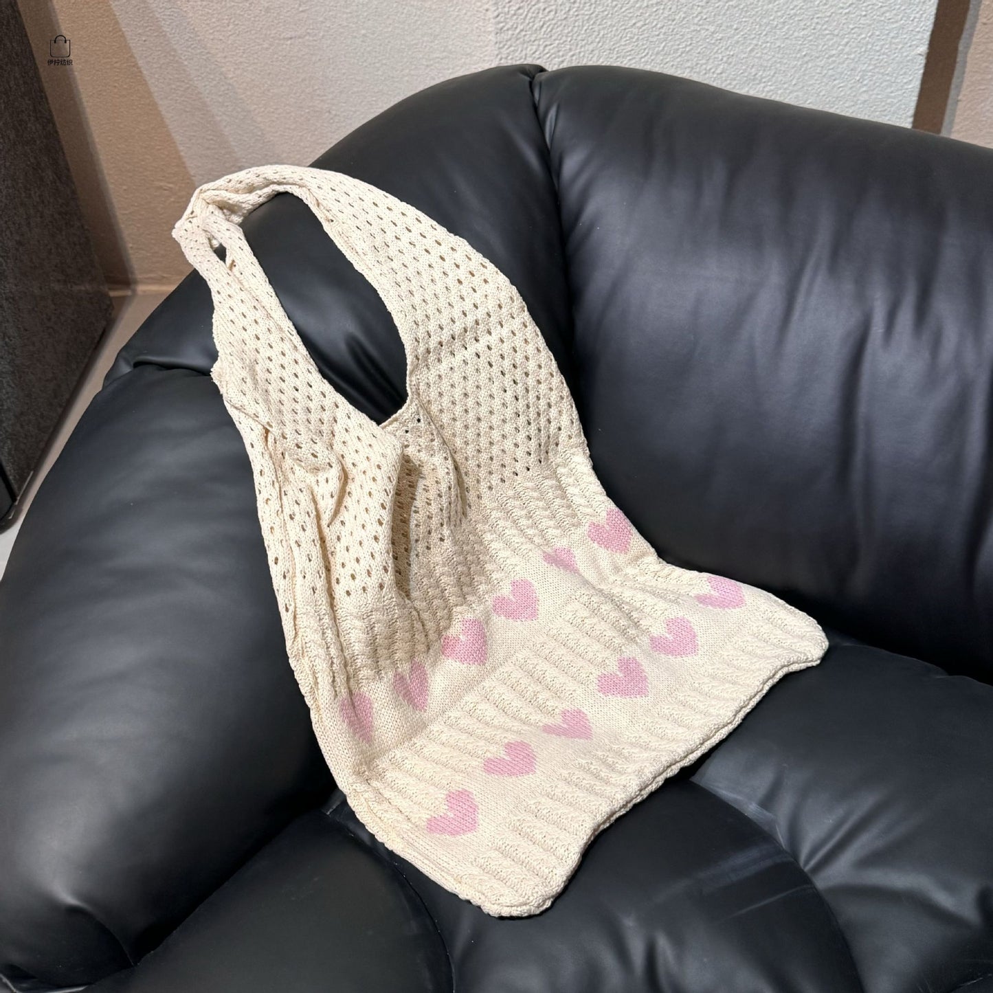 Women's Shoulder Bag Love Pattern Knitted Tote Bag Soft Handmade Shoulder Bag Daily Matching Fashion Tote Bag