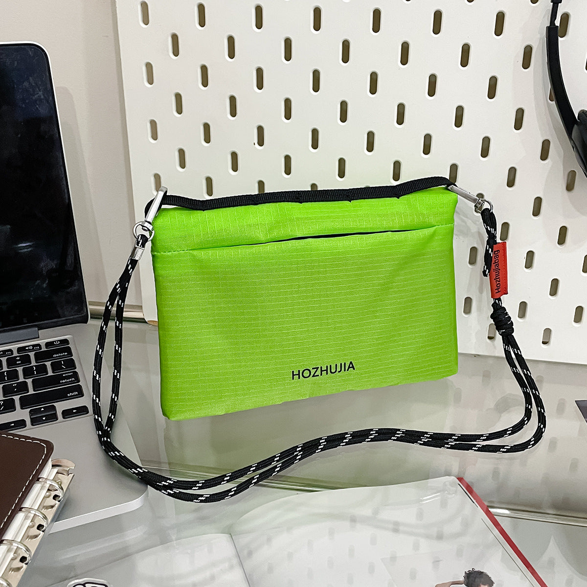 New Japanese Crossbody Bag Lightweight Exercise Cycling Shoulder Bag Commuter Work Mobile Phone Bag Outdoor Casual Envelope Package