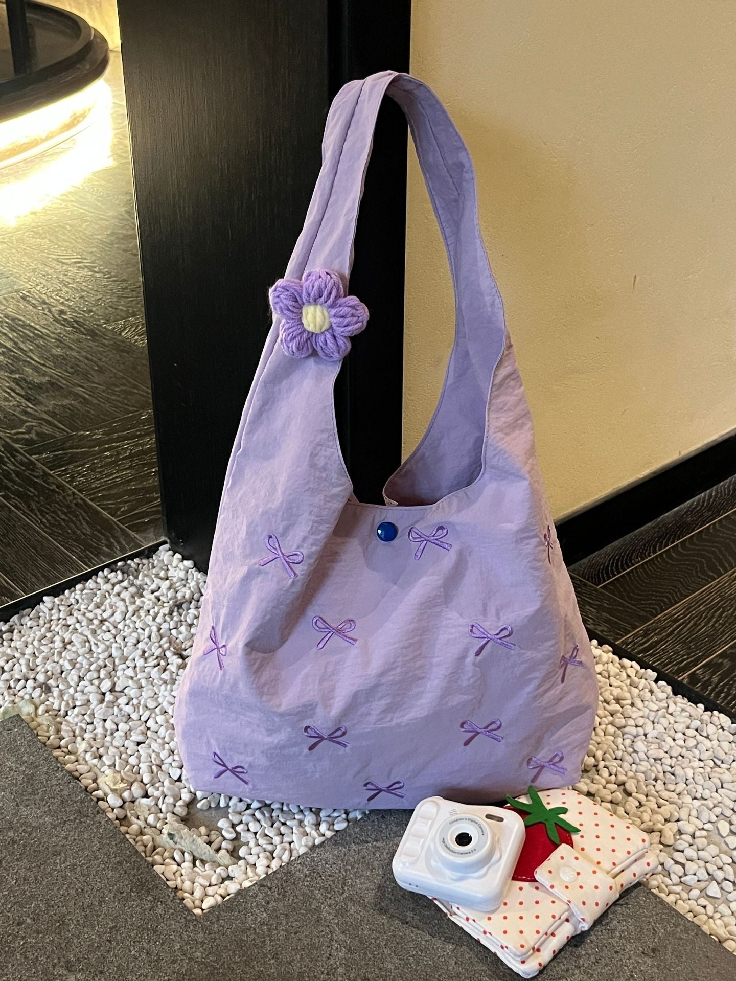 Stylish Embroidered Tote Bag with Bow Details - Large Capacity Shoulder Bag for Daily Use and Travel