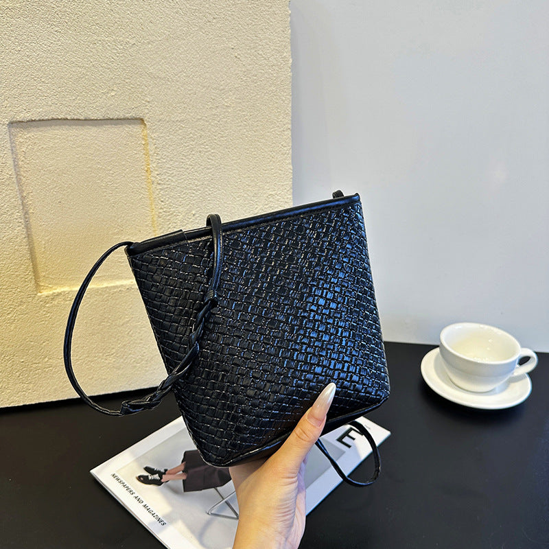 Bucket Bags Women's High-Grade Korean-Style Fashion All-Match Trendy One-Shoulder Bag Handbag Early Spring Messenger Bag