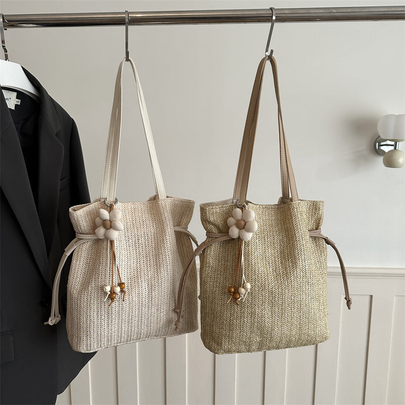 Simple Woven Tote Bag Women's Flower Decoration Large Capacity Shoulder Bag Daily Commuter's All-Matching Fashion Handbag