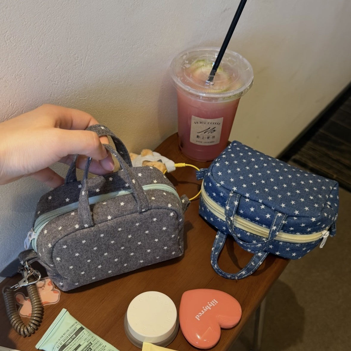 Cute Star Pattern Mini Tote Bag for Cosmetics, Travel Essentials and Daily Use - Stylish and Practical Storage Solution