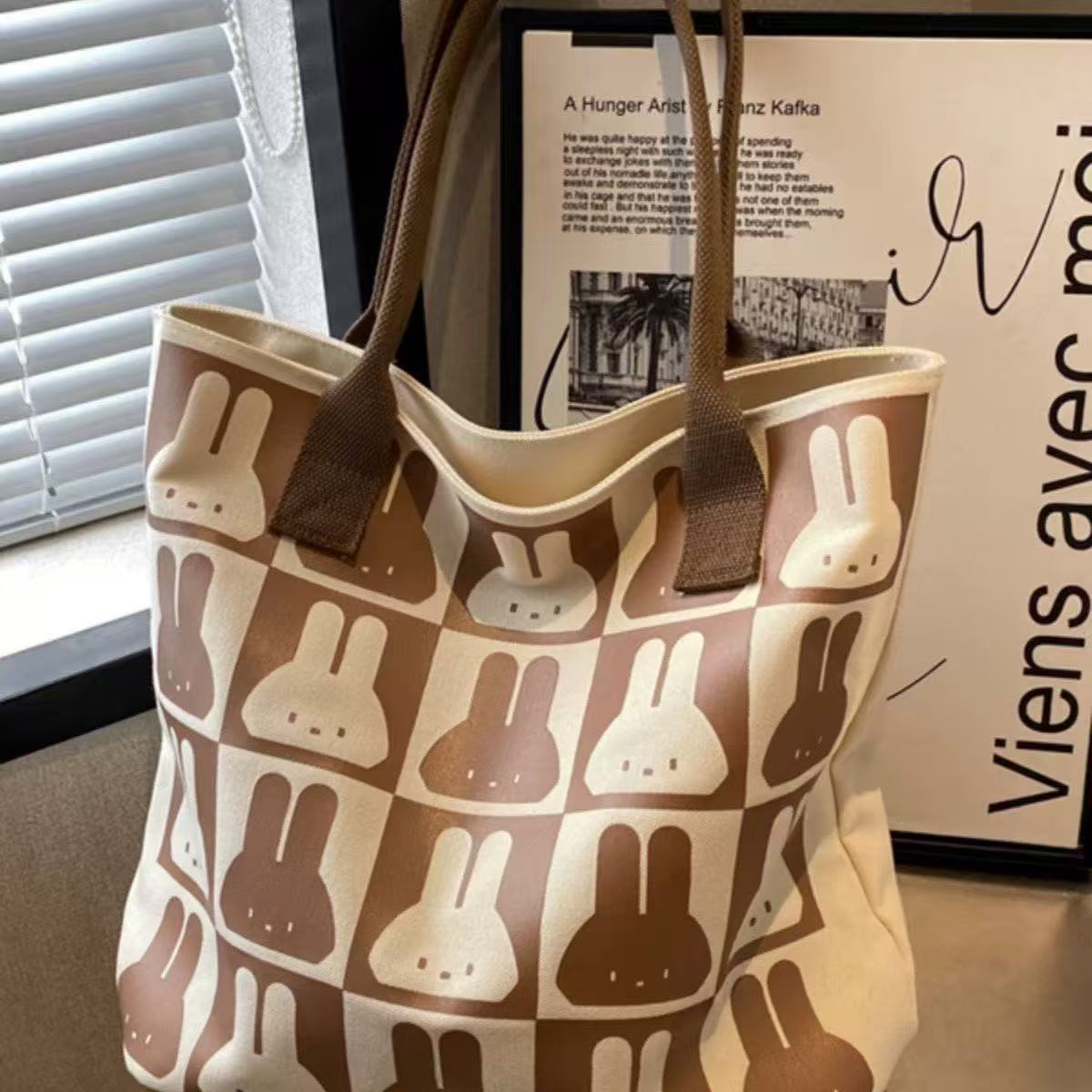 Large Capacity Rabbit Print Canvas Tote Bag for Women, Stylish Summer Shoulder Bag with Phone Pocket, Perfect for School and Commuting