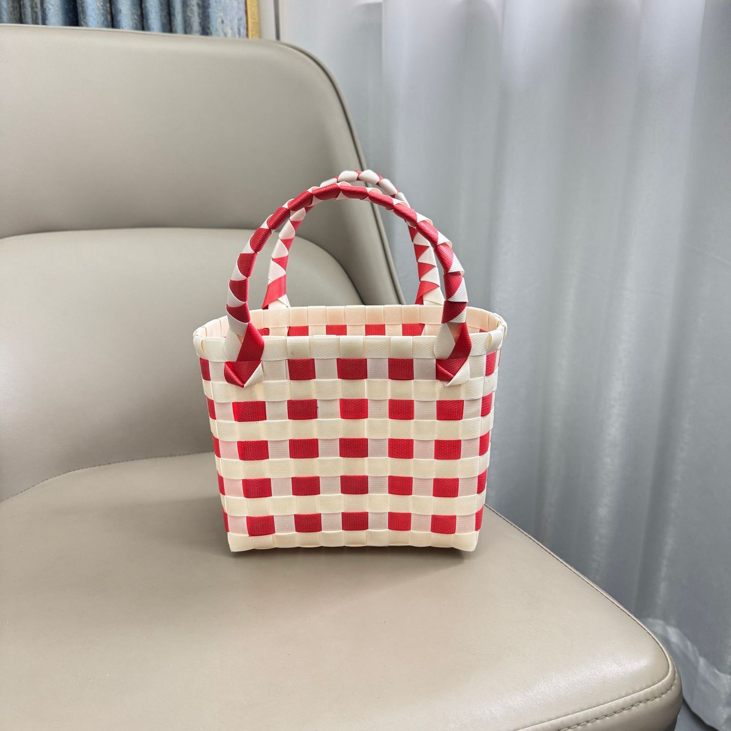 Handwoven Checkerboard Tote Bag for Women, Fashionable Beach & Daily Use, Soft PVC Material with Open Top and Inner Pockets