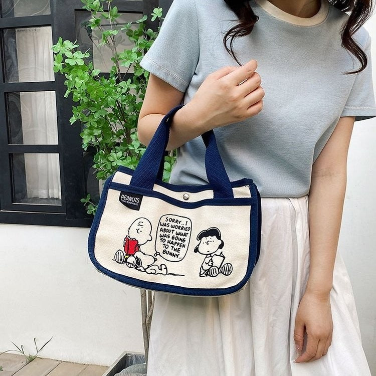 Cute Cartoon Snoopy Small Crossbody Bag Men's and Women's Large Capacity Multi-Functional Tote Bag Handbag Storage Bag