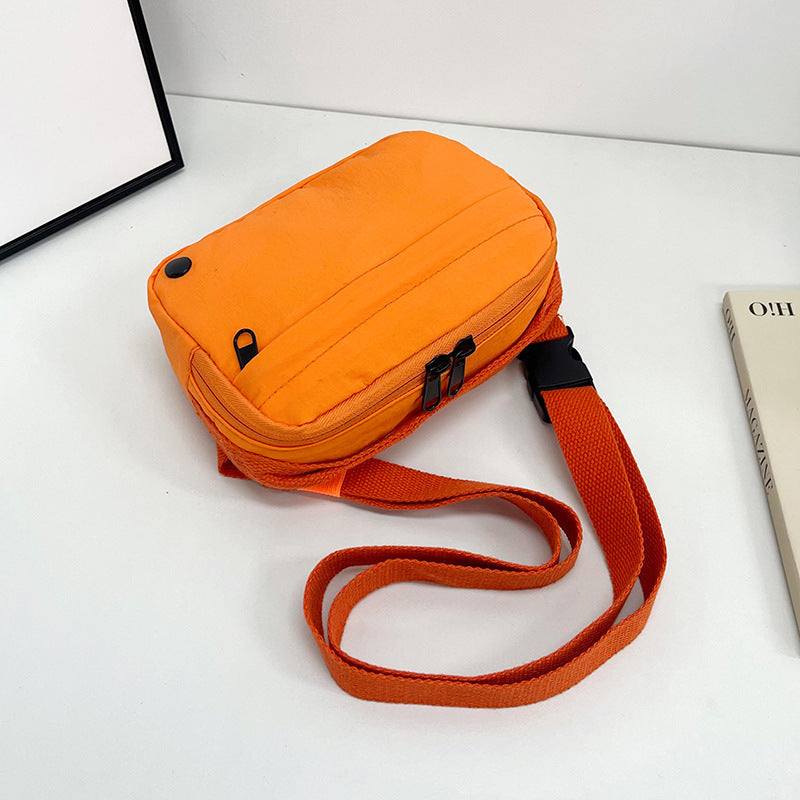 Stylish Nylon Crossbody Bag with Zipper Closure and Multiple Pockets for Daily Use