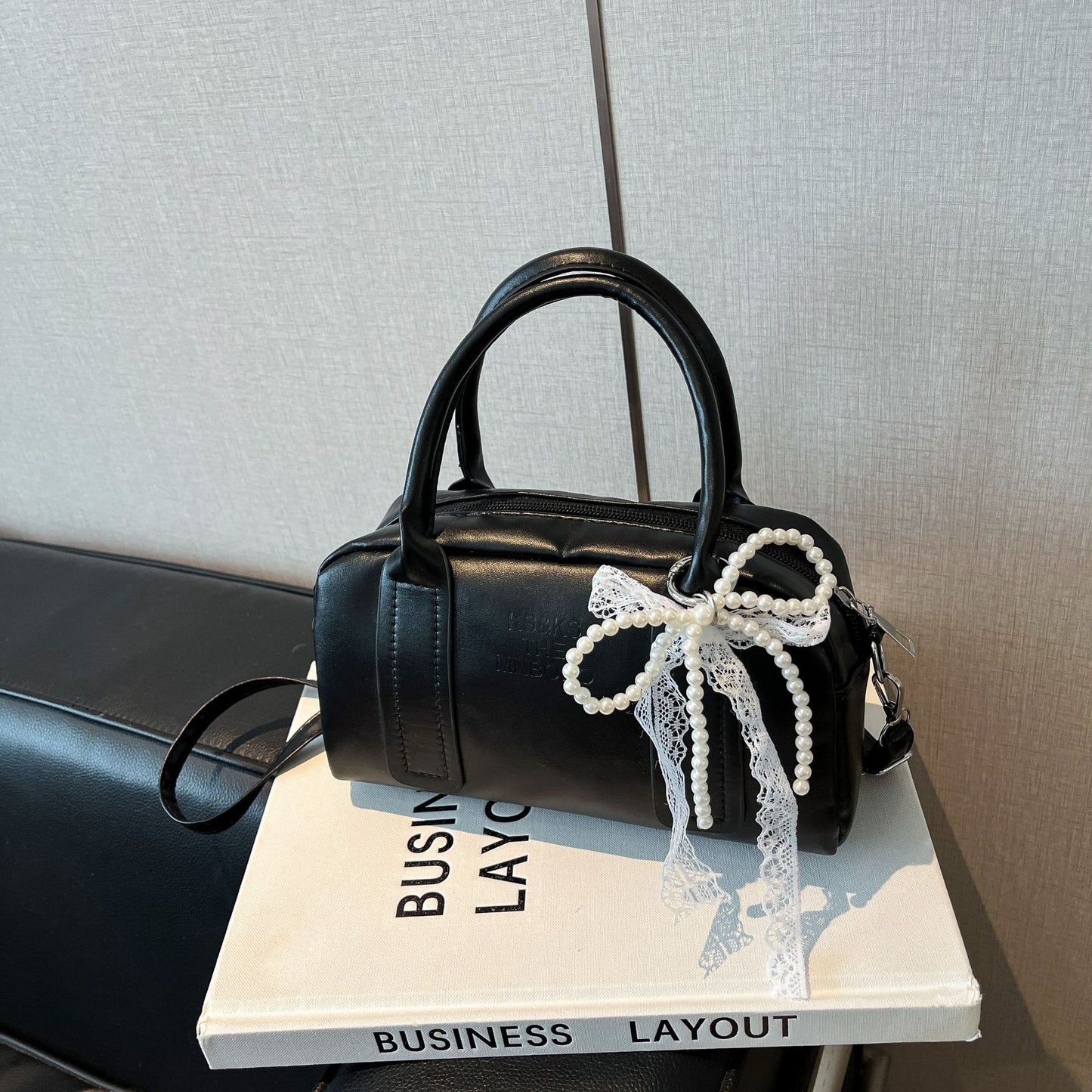 Chic Pearl Bow Boston Bag Women's Fashion Handbag with Lace Detailing for Everyday Style