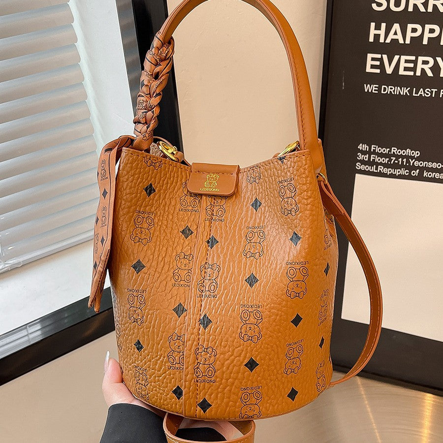 Presbyopic Retro Crossbody Bag Women's New Versatile Handheld Bucket Bag Western Style Commuter Shoulder Bag